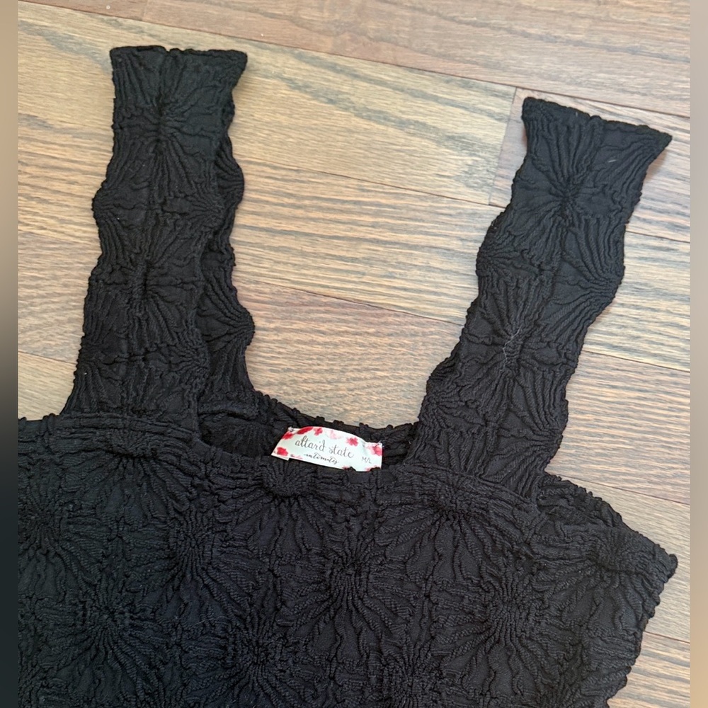 Alter’d State Black Floral-Textured Sleeveless Top